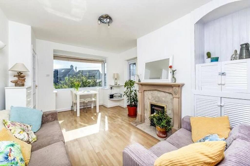 Sunrise! ~ 2 Bedrooms, Garden, Parking, Sea Views St Ives Extérieur photo