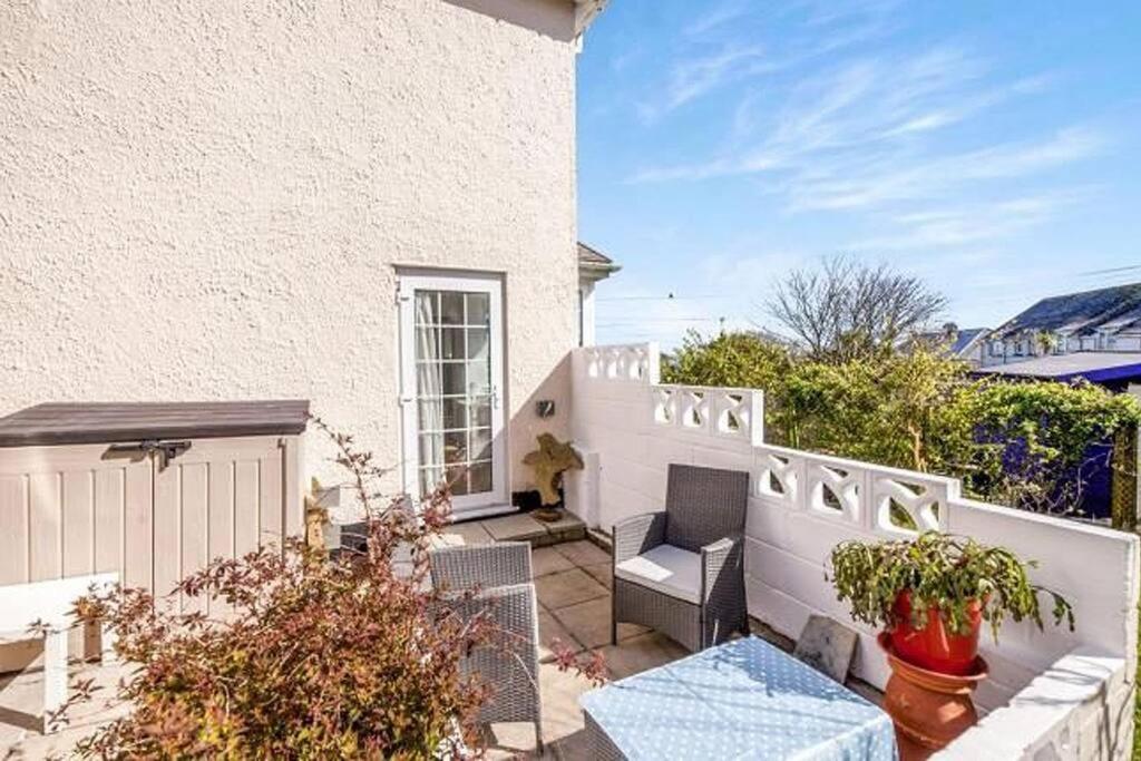 Sunrise! ~ 2 Bedrooms, Garden, Parking, Sea Views St Ives Extérieur photo