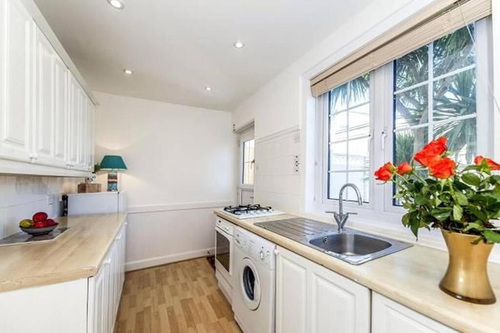 Sunrise! ~ 2 Bedrooms, Garden, Parking, Sea Views St Ives Extérieur photo