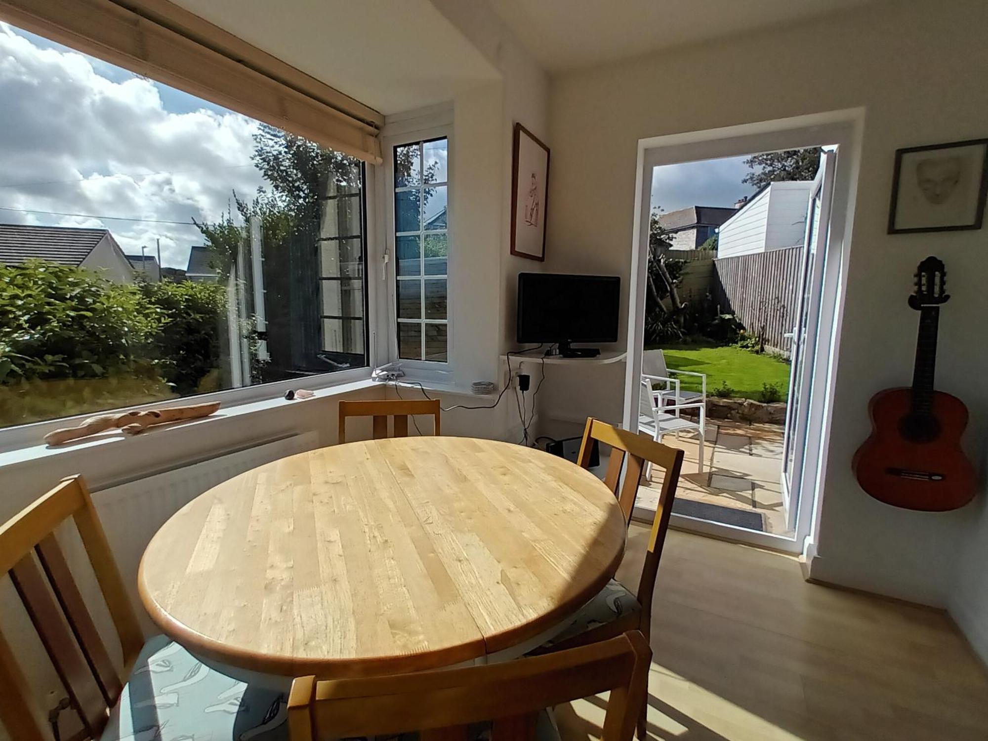 Sunrise! ~ 2 Bedrooms, Garden, Parking, Sea Views St Ives Extérieur photo