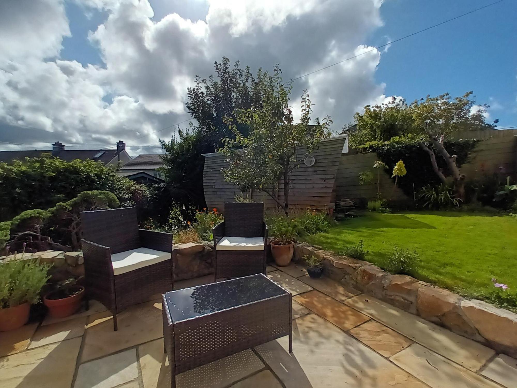 Sunrise! ~ 2 Bedrooms, Garden, Parking, Sea Views St Ives Extérieur photo